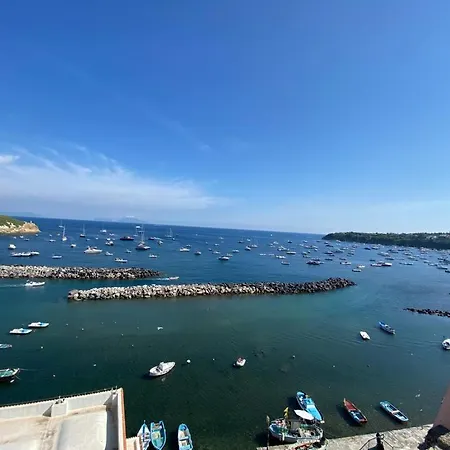 Casa Emilia Procida
